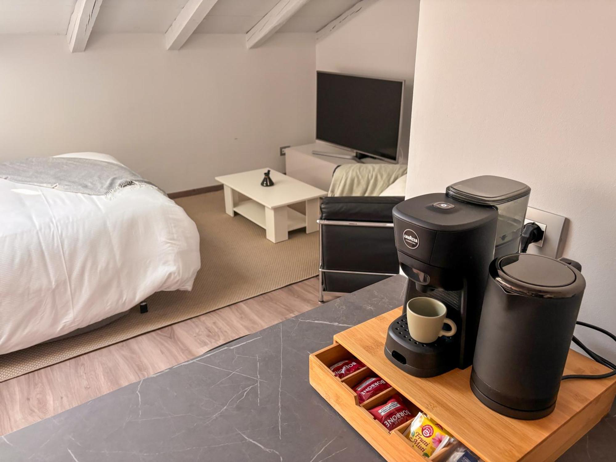 Apartamento Habitare Elegantiae - Sky Cinema - Centro Storico Trento